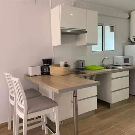 Διαμέρισμα De Un Solo Ambiente Con Terraza Y Piscina Y *