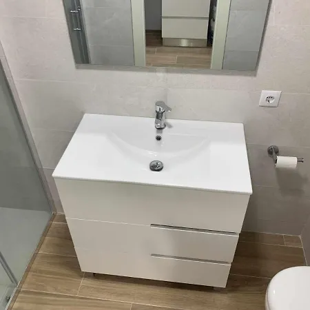 Apartment De Un Solo Ambiente Con Terraza Y Piscina Y *