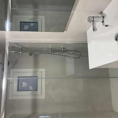 Apartment De Un Solo Ambiente Con Terraza Y Piscina Y *