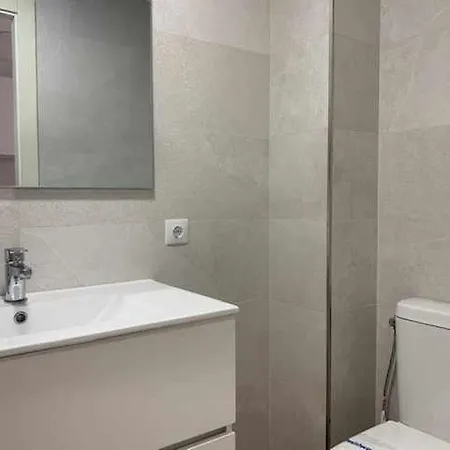De Un Solo Ambiente Con Terraza Y Piscina Y Apartment Tossa de Mar